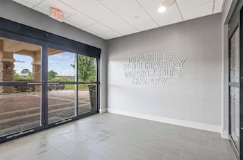 hampton inn and suites mount pleasant