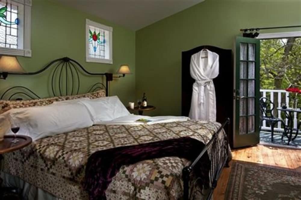 White Oak Manor Bed & Breakfast,Jefferson>>Gregg County,4 star