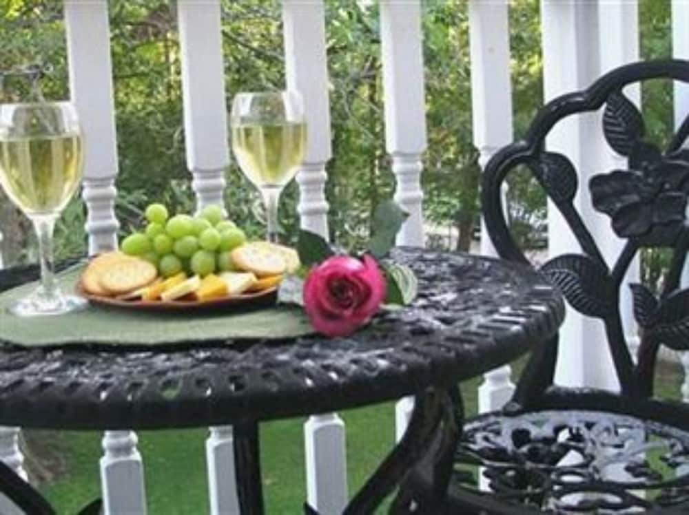 white oak manor bed and breakfast