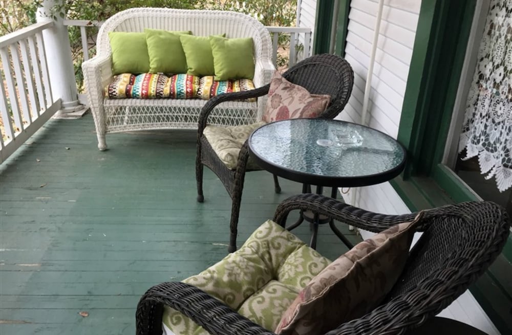 white oak manor bed and breakfast