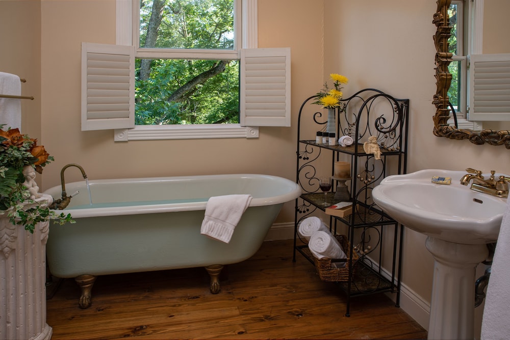 white oak manor bed and breakfast