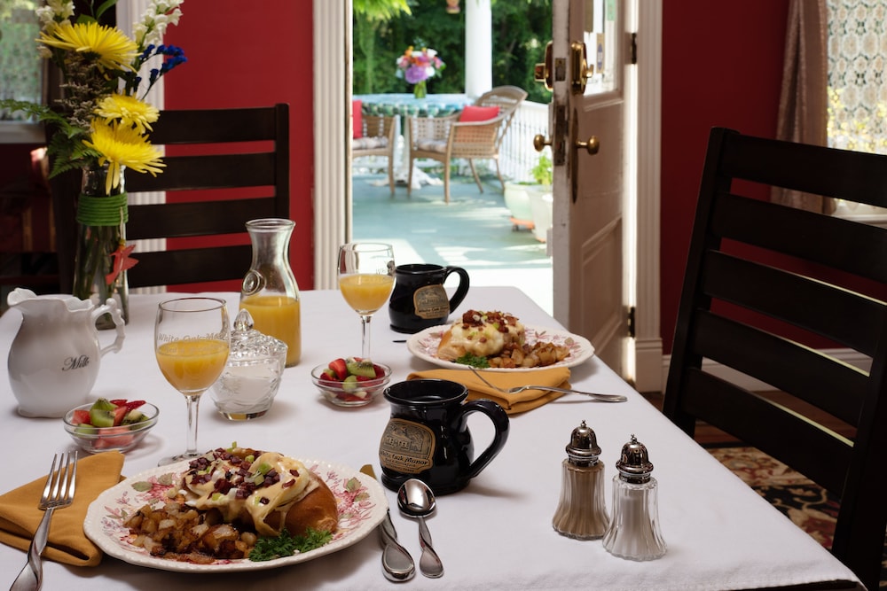 white oak manor bed and breakfast