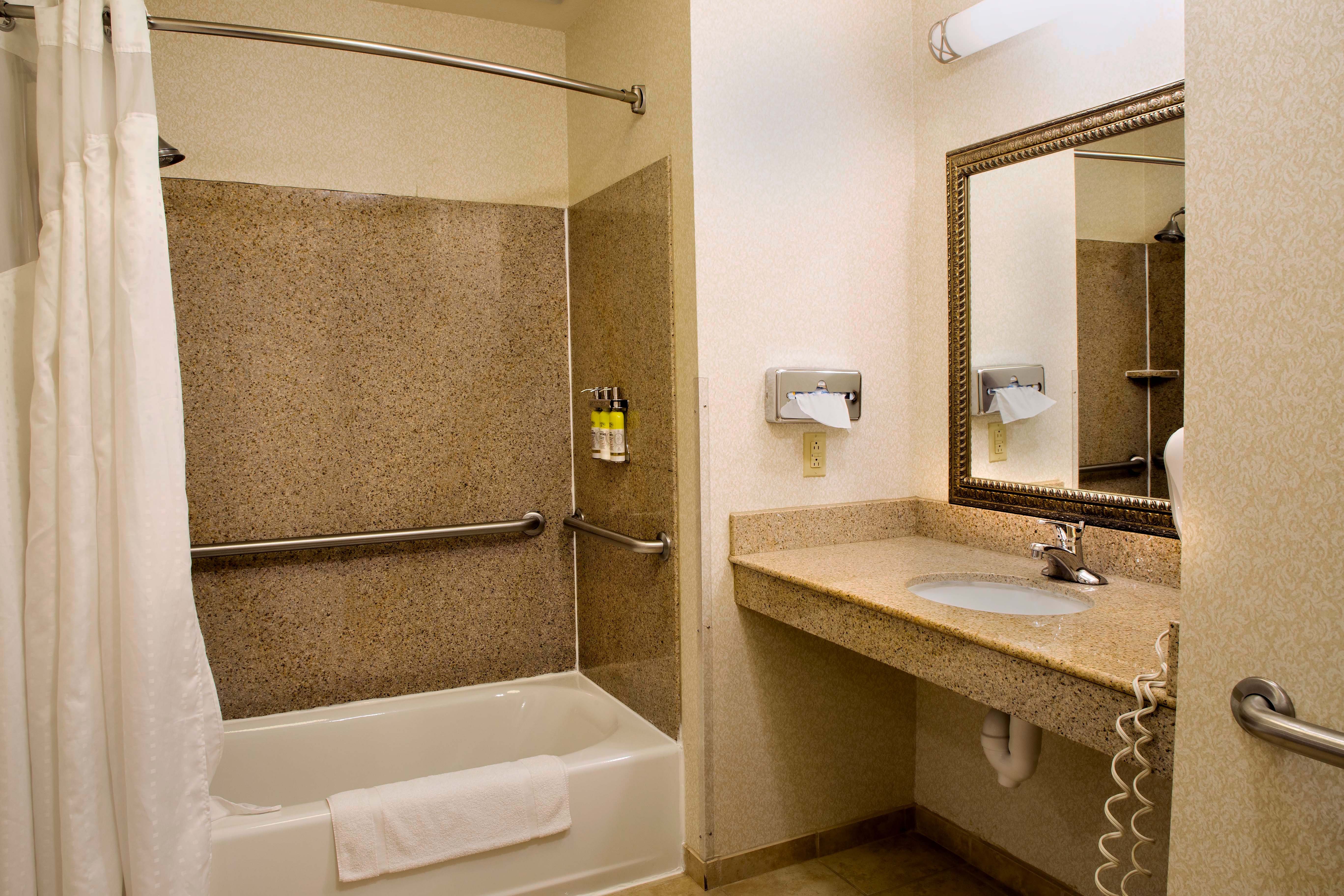 holiday inn express and suites center by ihg