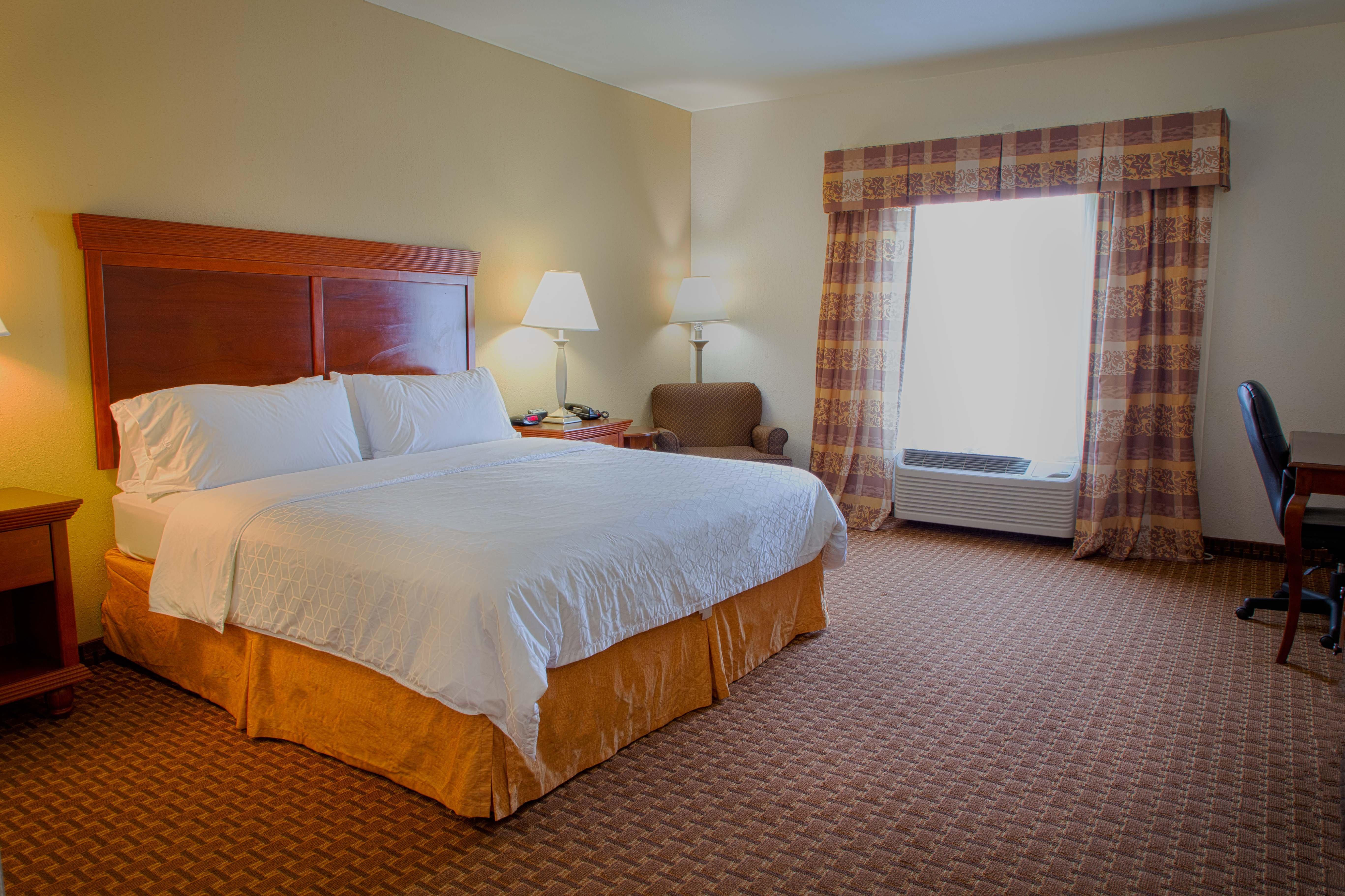holiday inn express and suites center by ihg