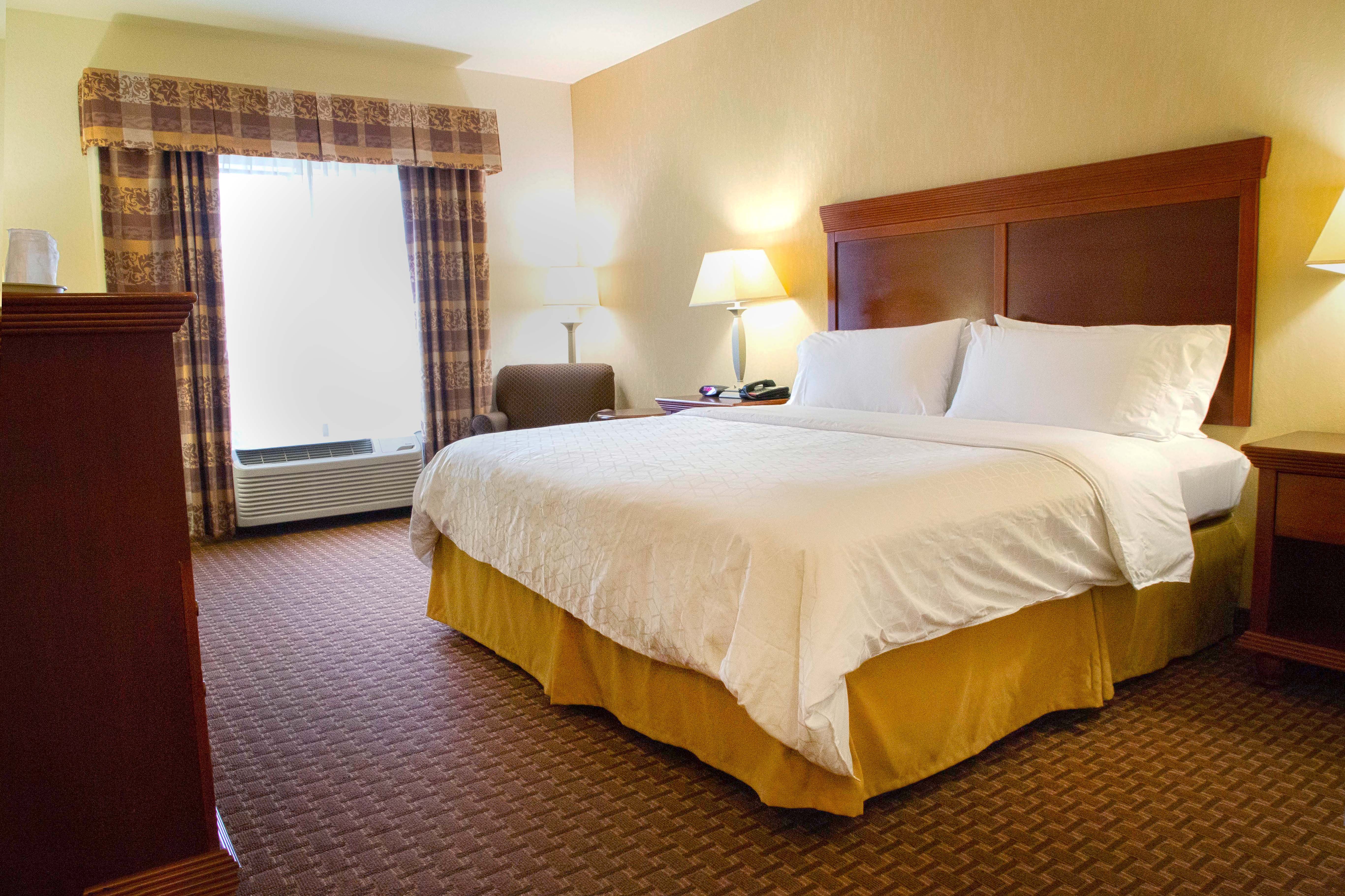 holiday inn express and suites center by ihg