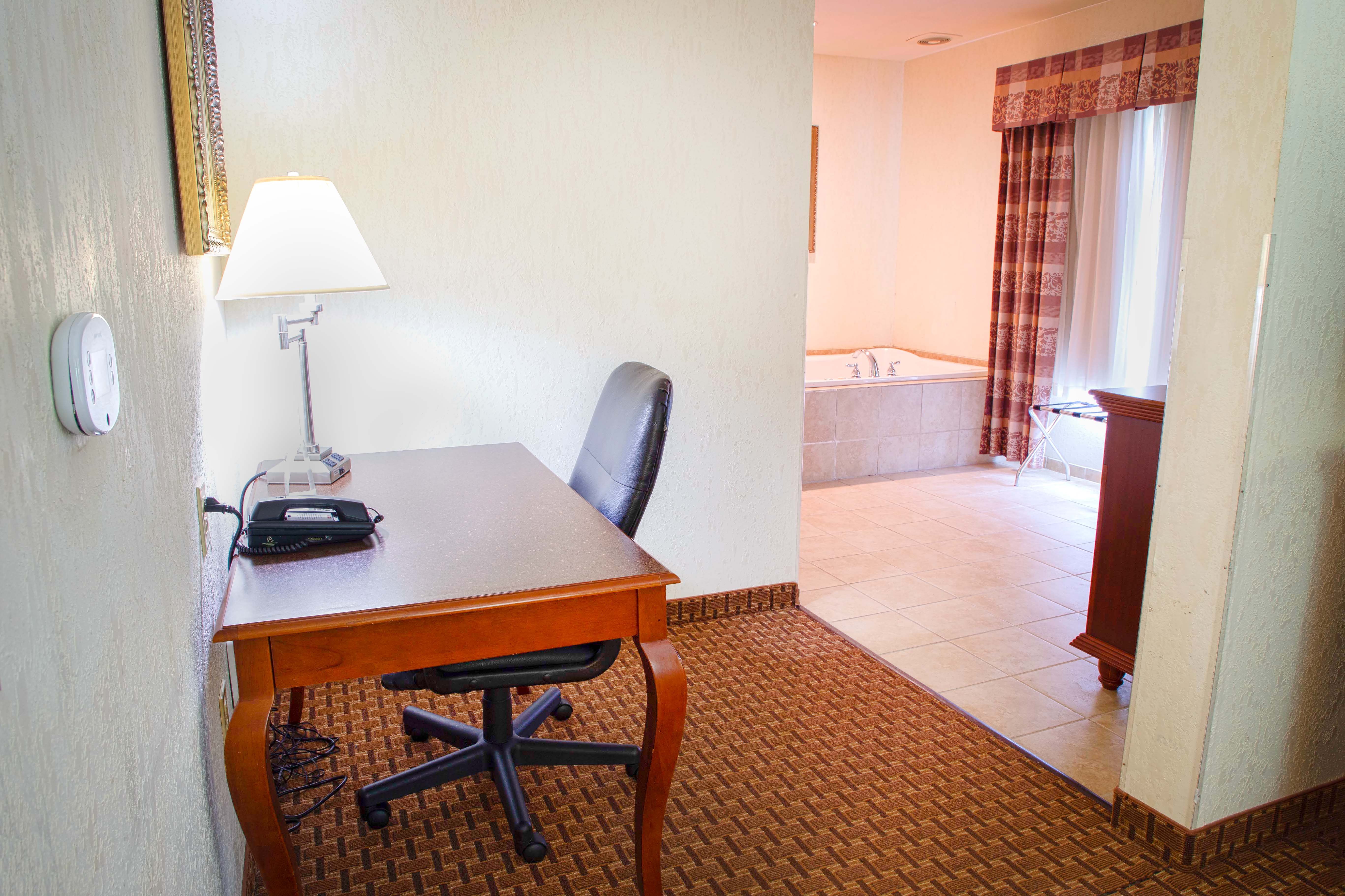holiday inn express and suites center by ihg