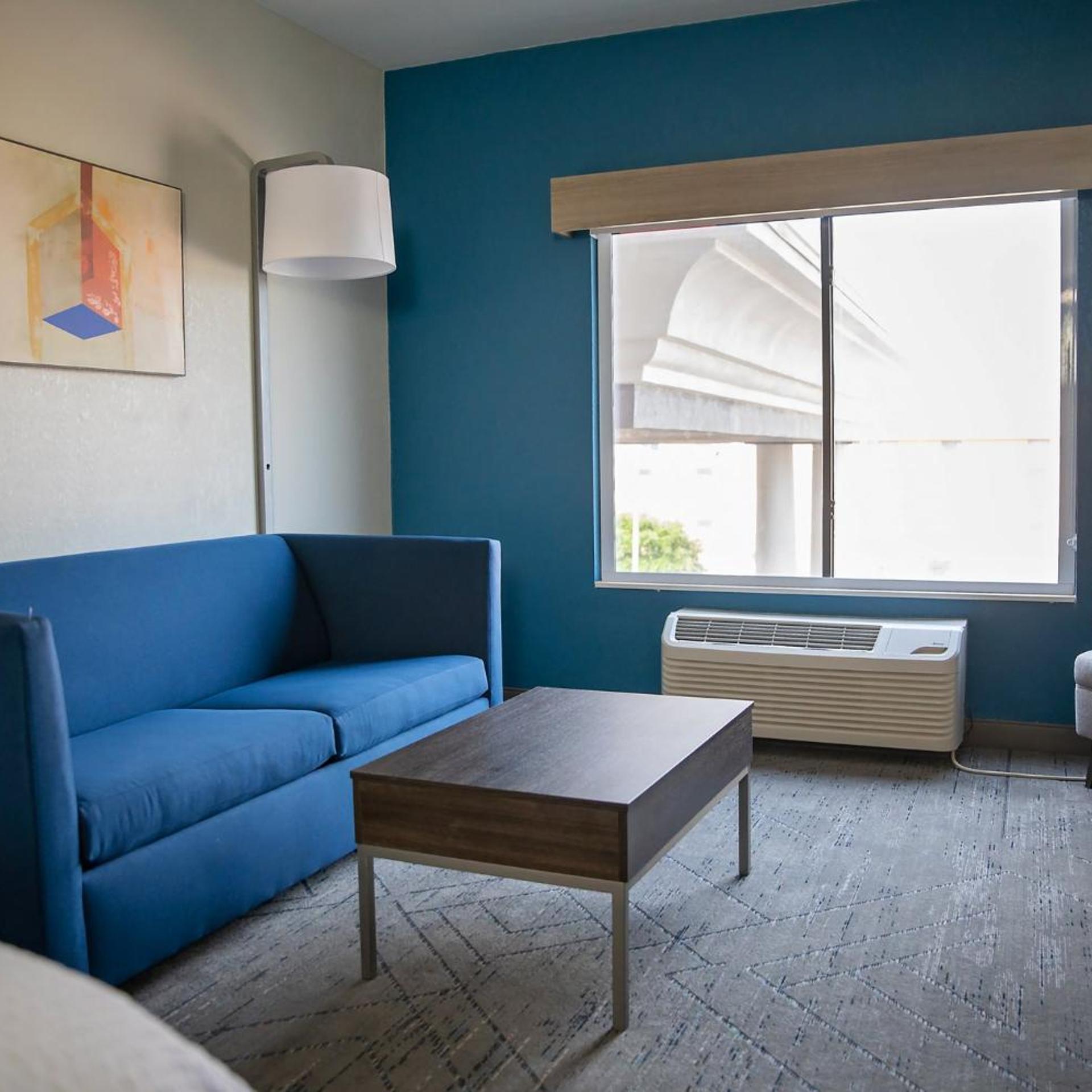 holiday inn express and suites center by ihg