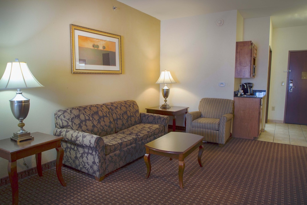 holiday inn express and suites center by ihg
