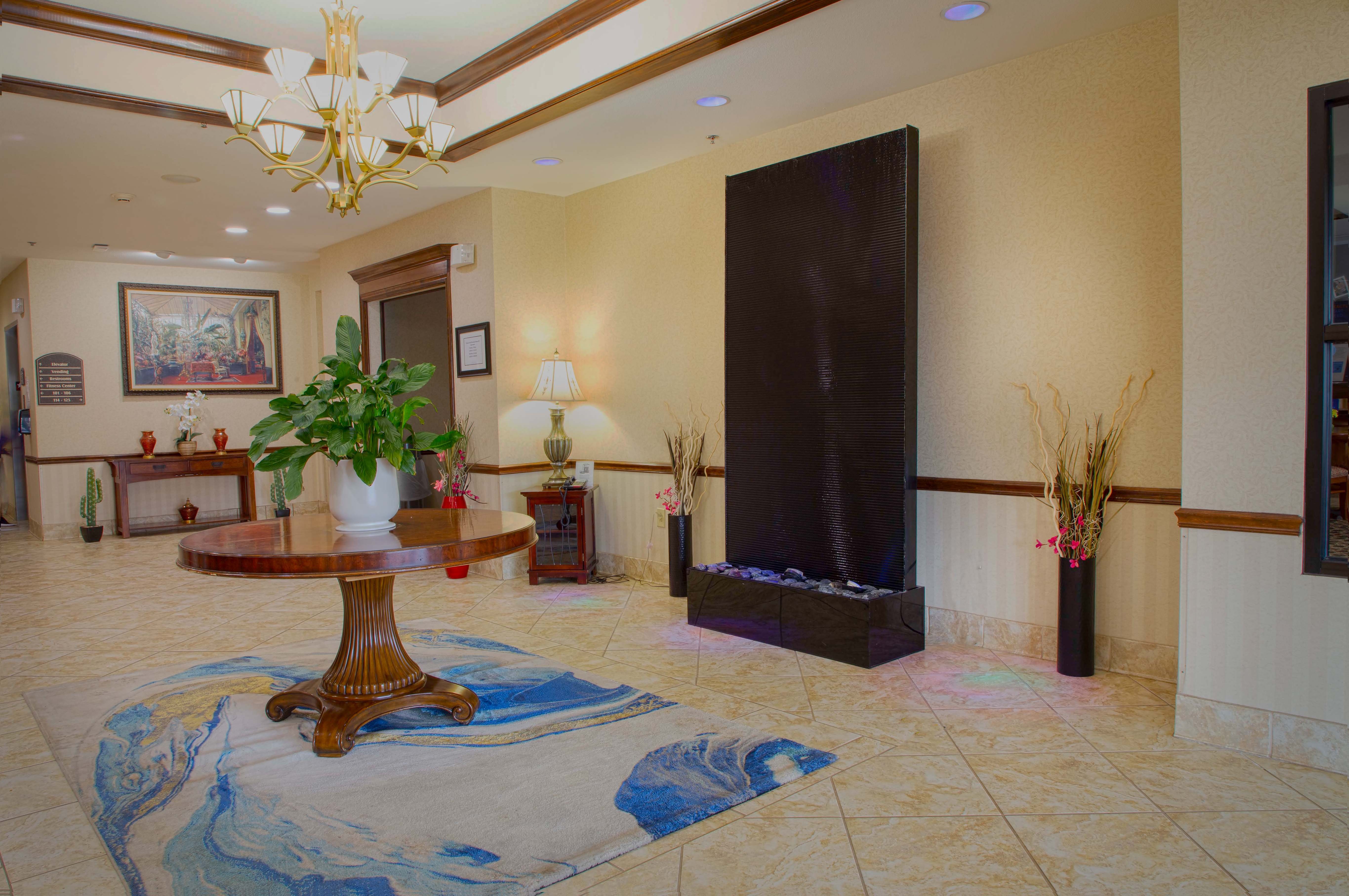 holiday inn express and suites center by ihg