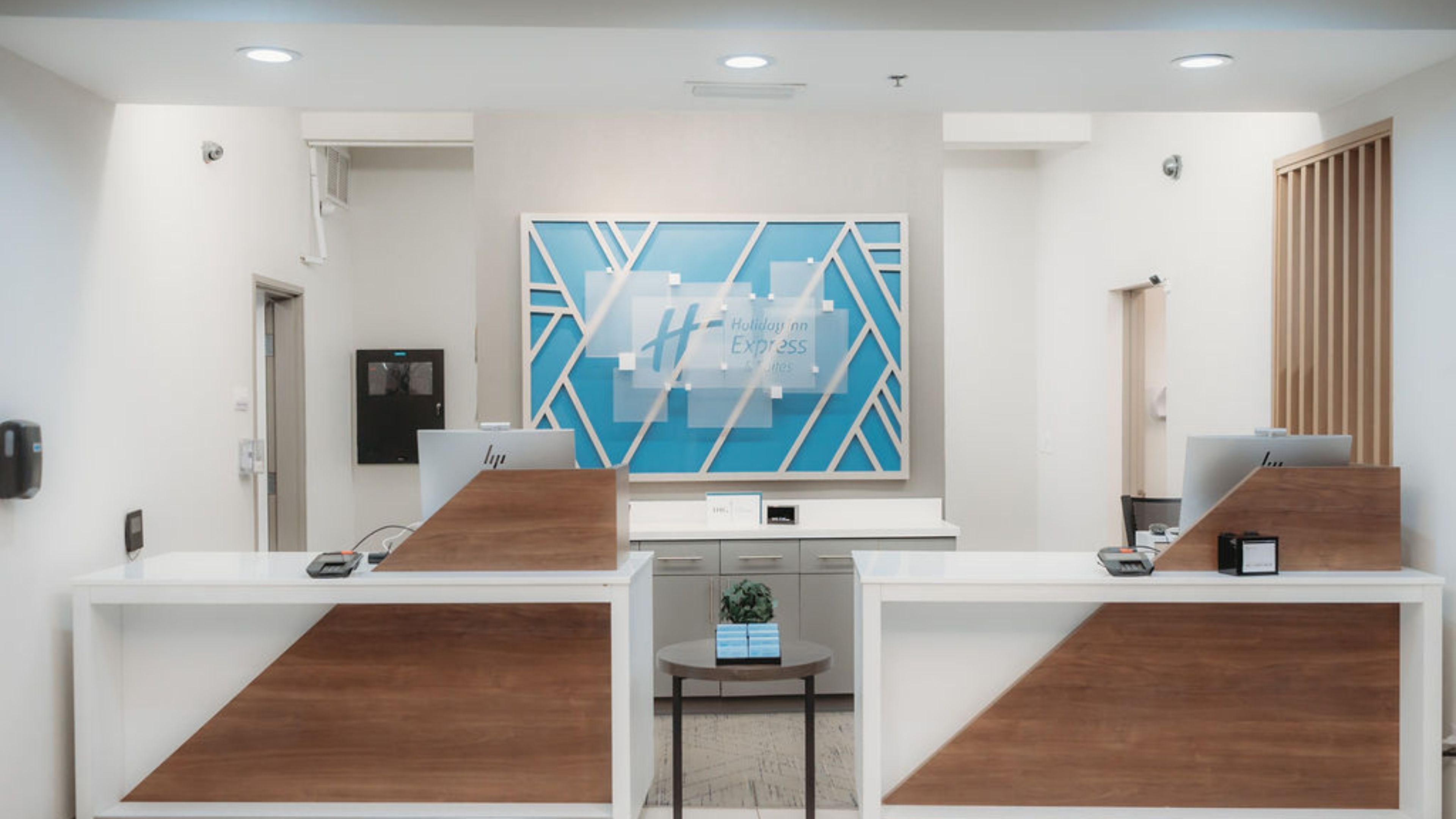 holiday inn express and suites center by ihg
