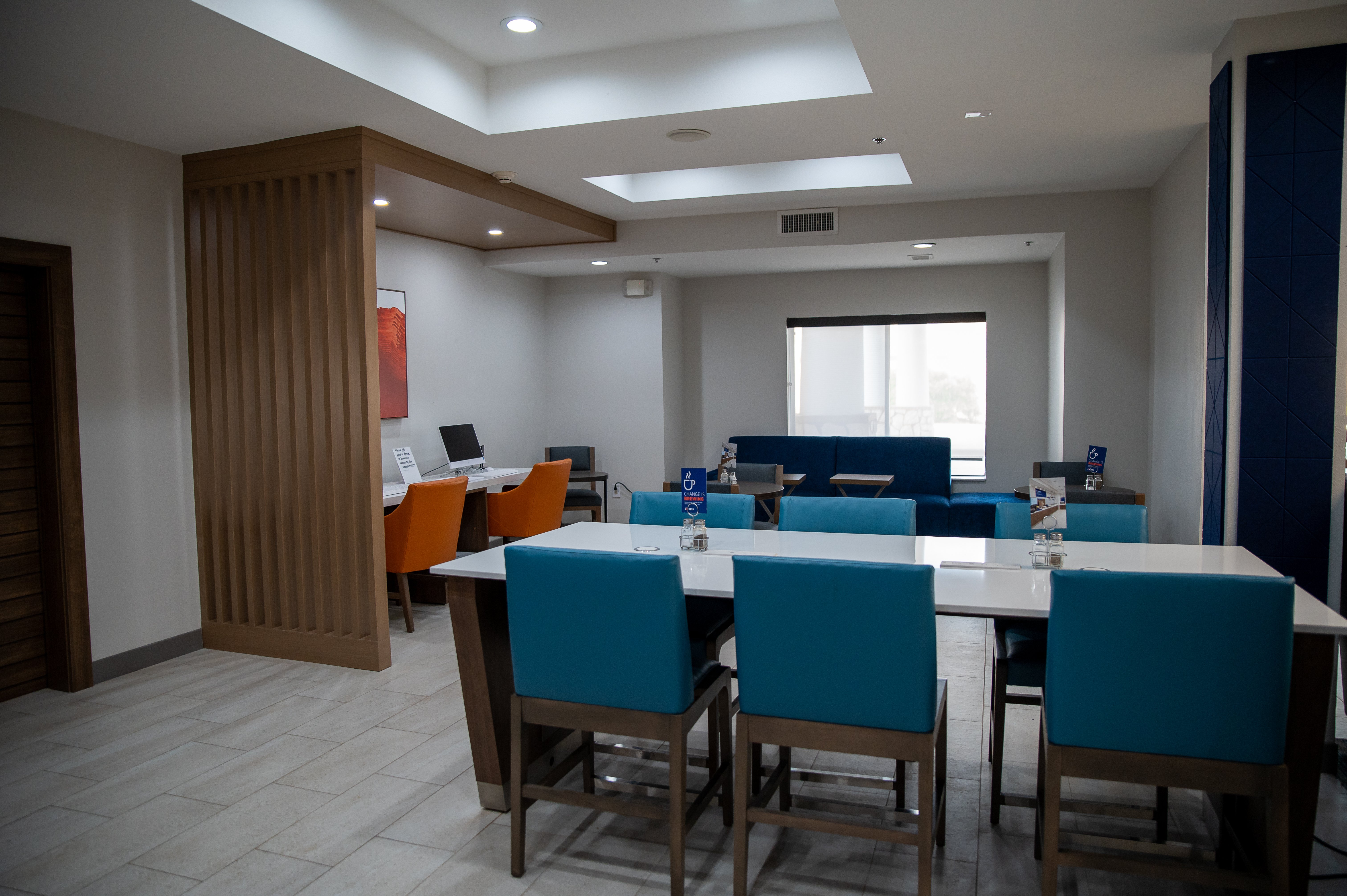 holiday inn express and suites center by ihg
