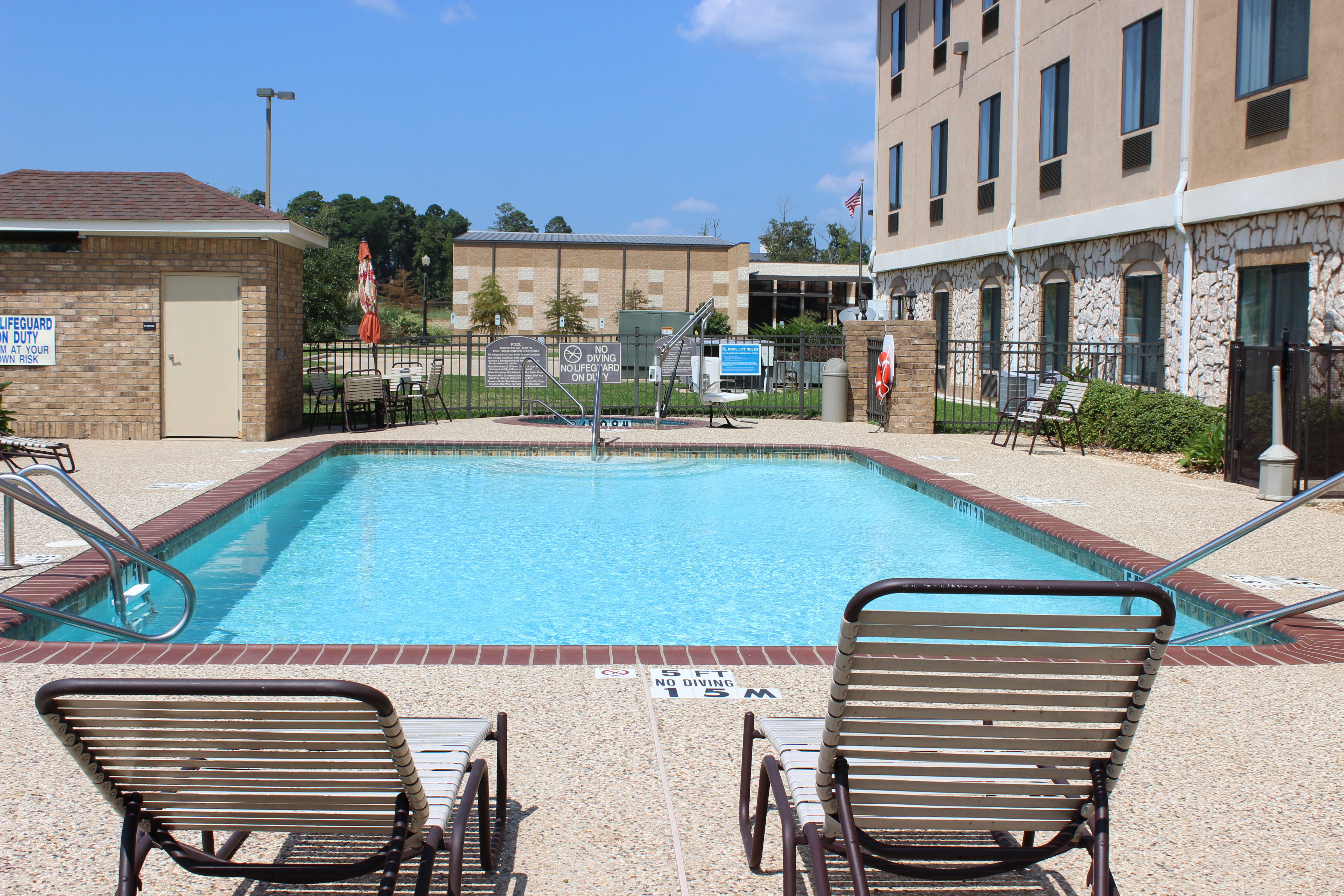 holiday inn express and suites center by ihg