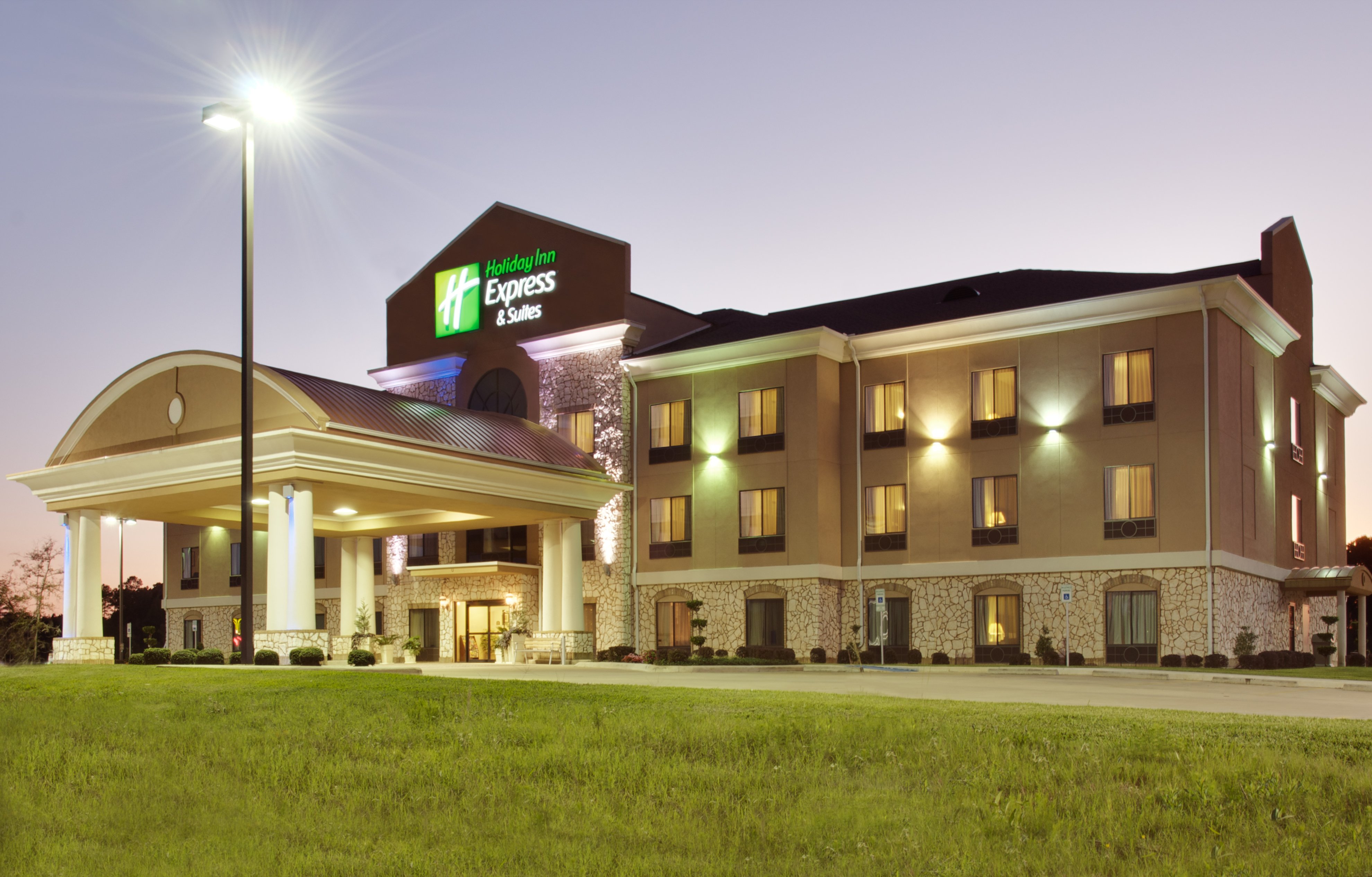 holiday inn express and suites center by ihg