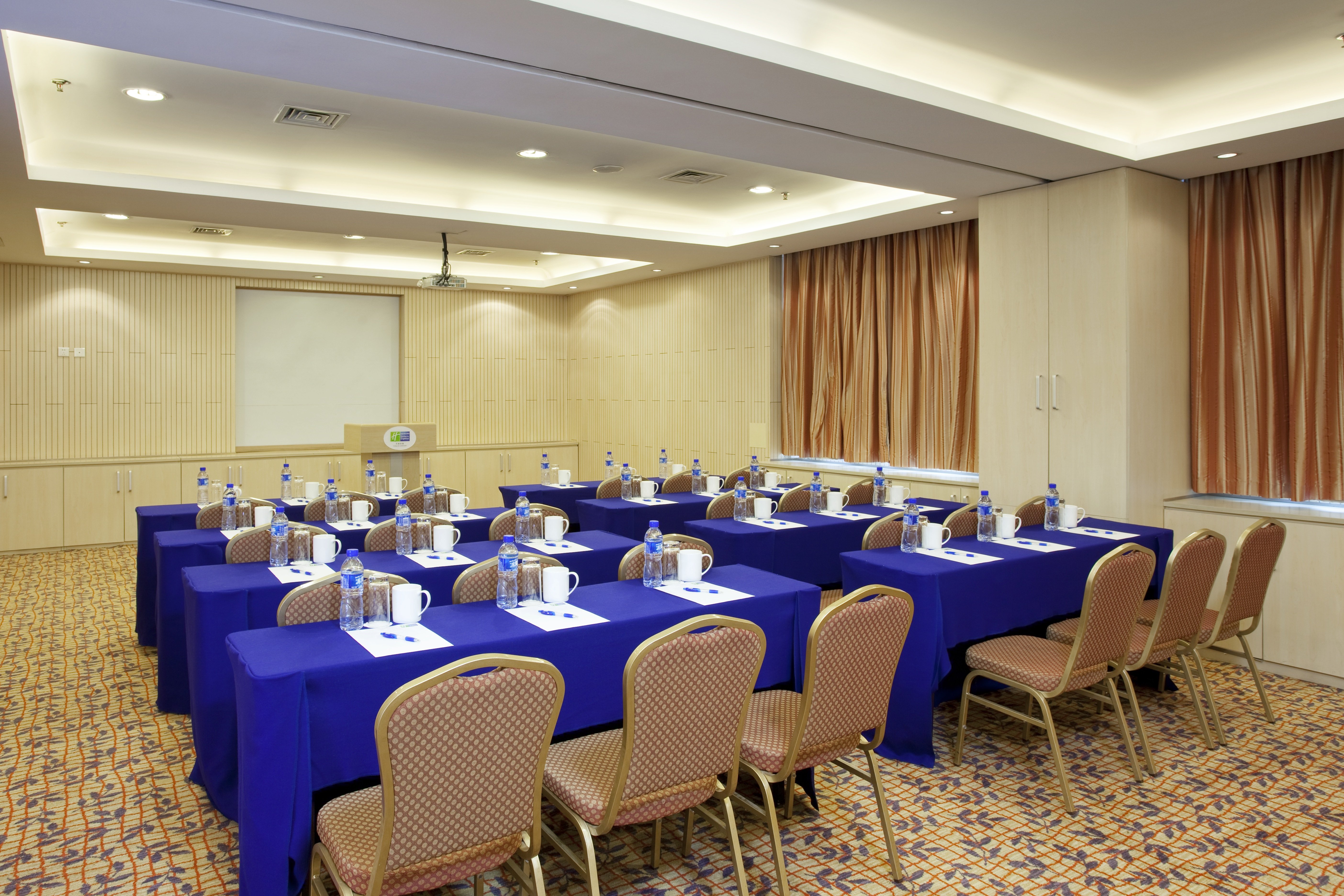 holiday inn express airport tianjin by ihg