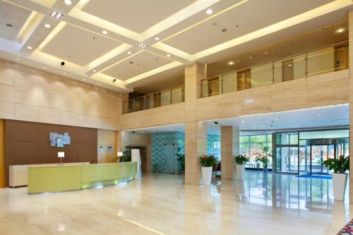 holiday inn express airport tianjin by ihg