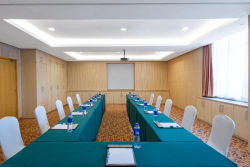 holiday inn express airport tianjin by ihg