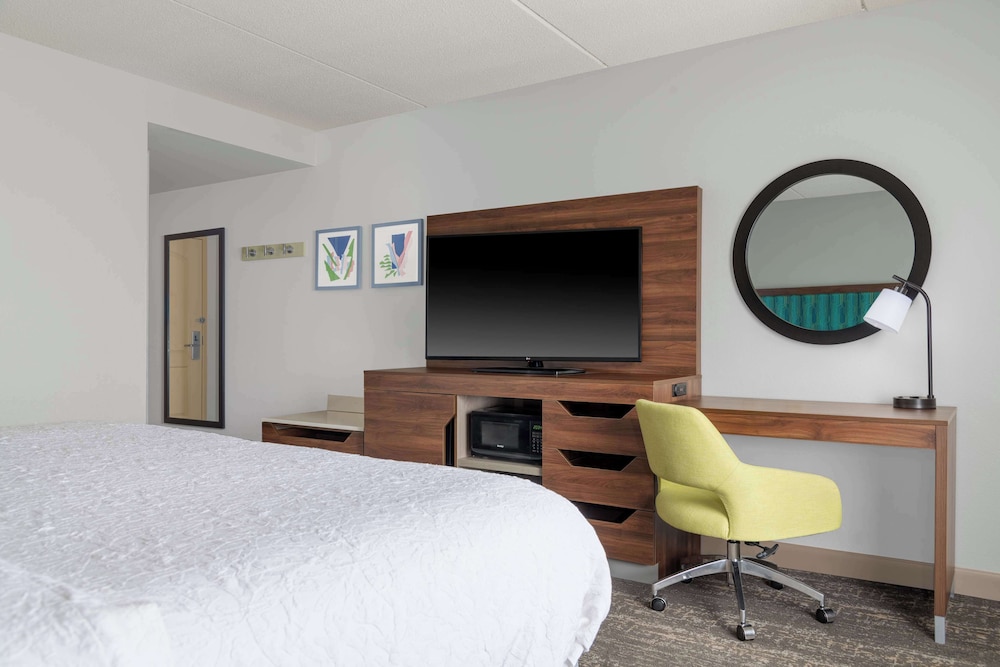 hampton inn and suites brookings
