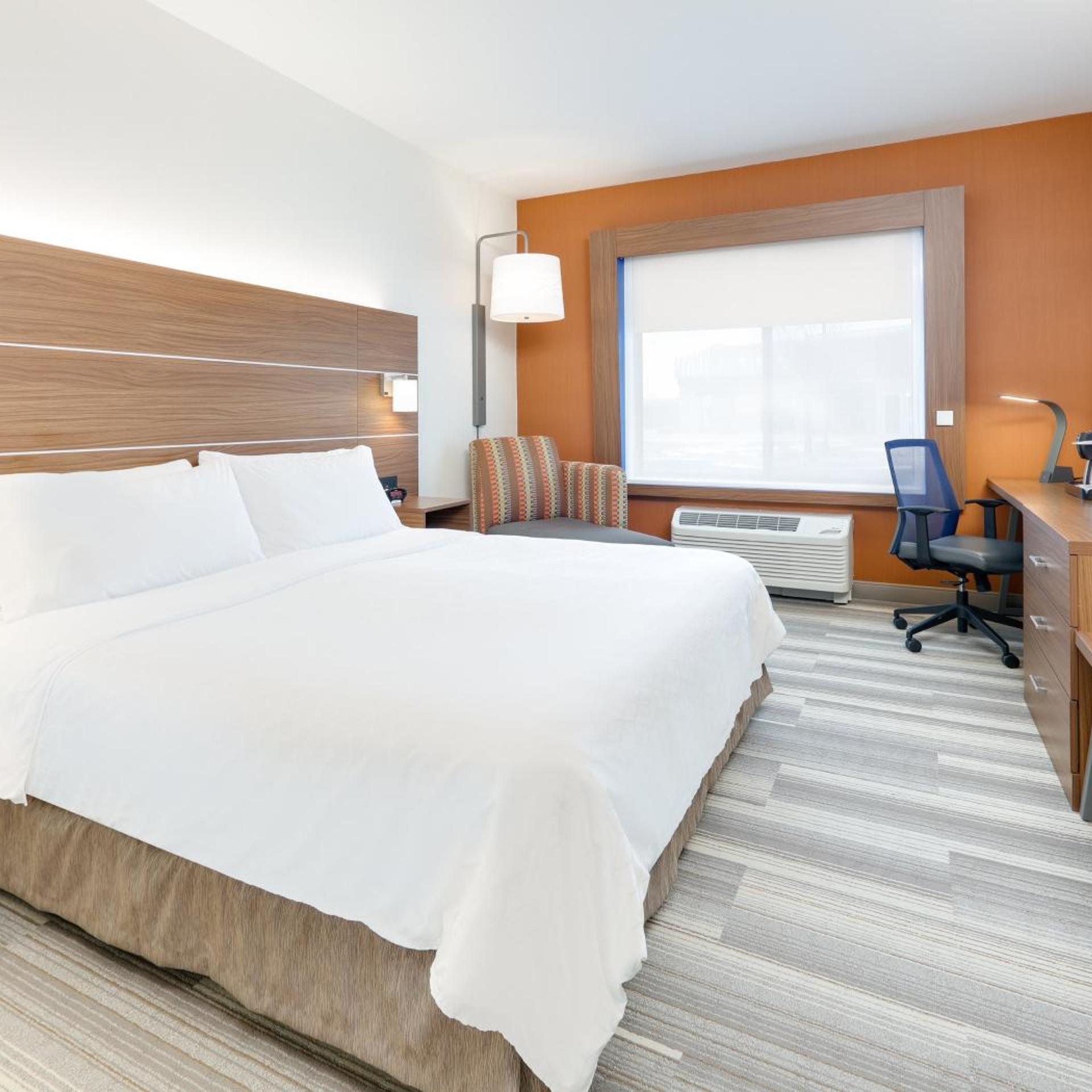 holiday inn express mitchell by ihg