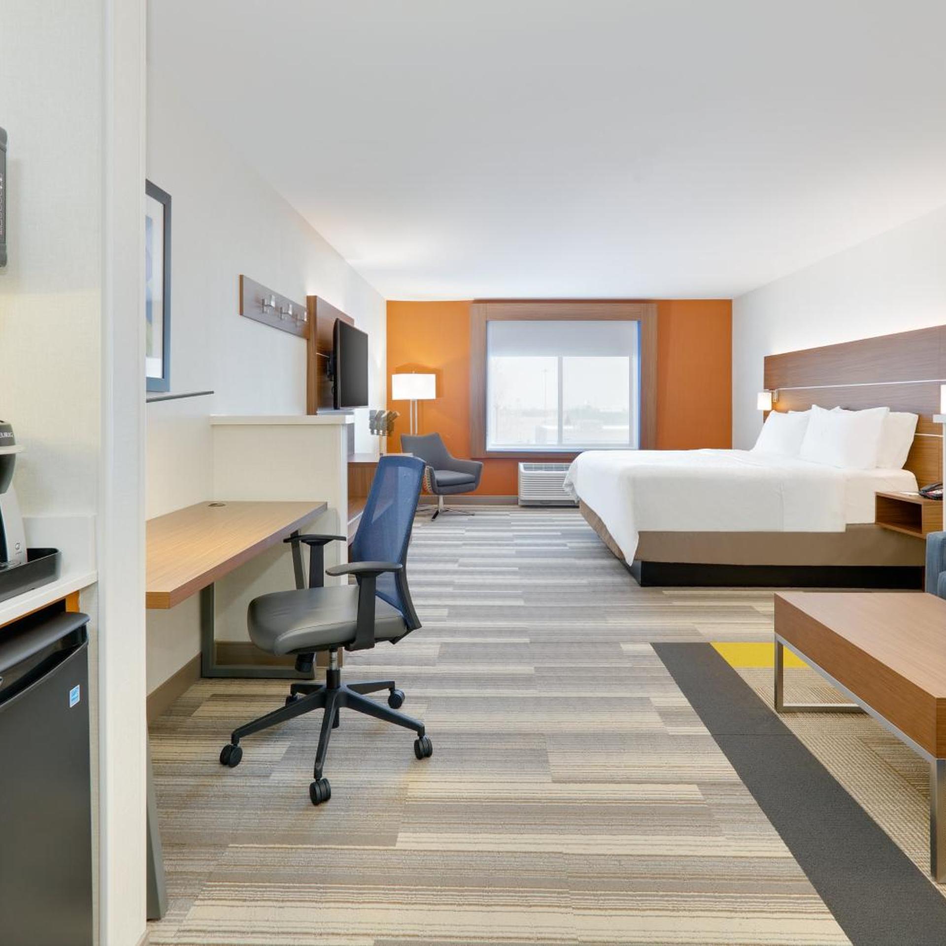 holiday inn express mitchell by ihg