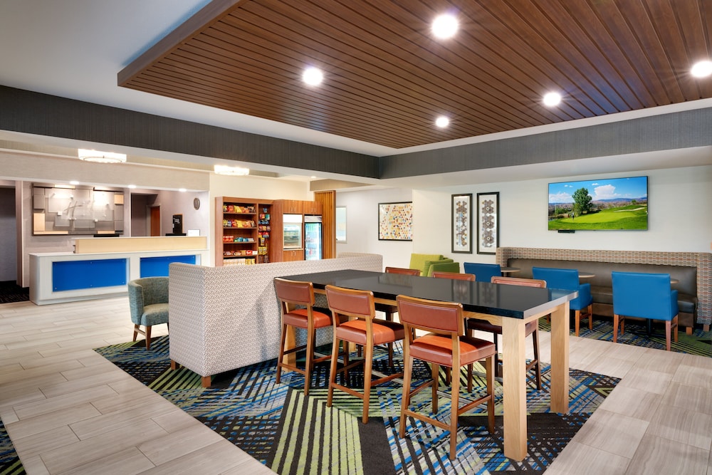 holiday inn express mitchell by ihg