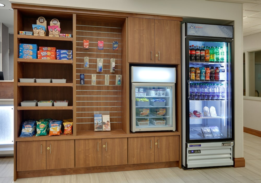 holiday inn express mitchell by ihg