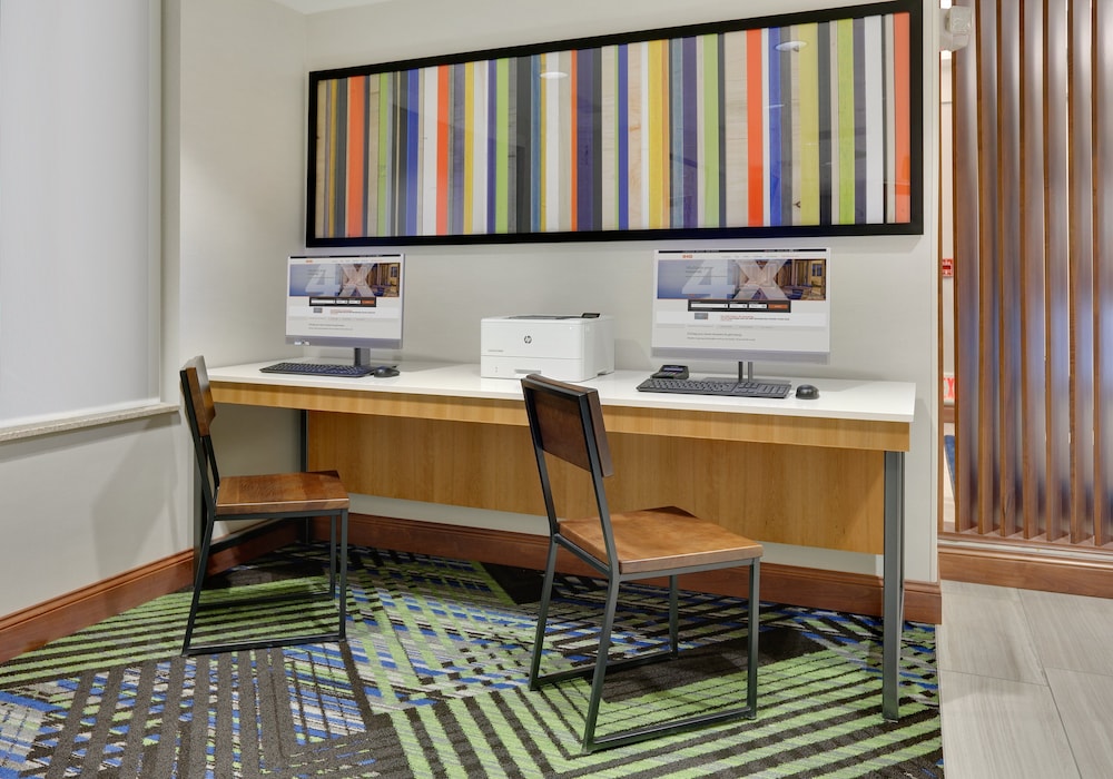 holiday inn express mitchell by ihg