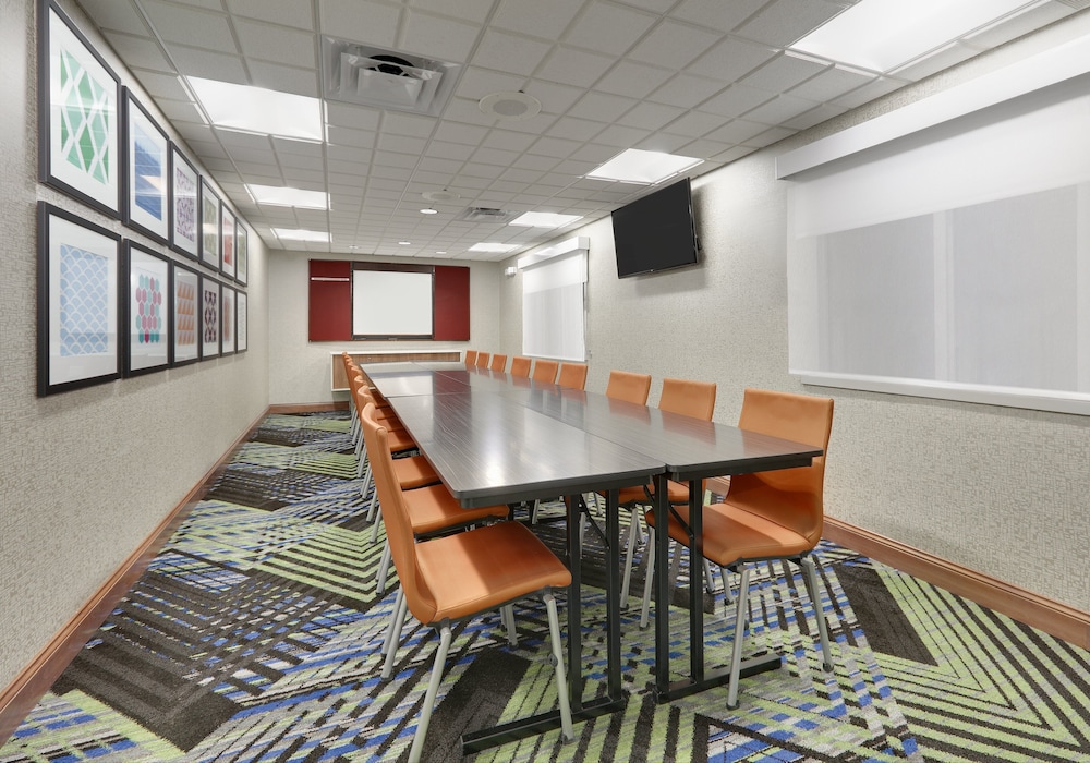 holiday inn express mitchell by ihg