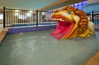 holiday inn express mitchell by ihg