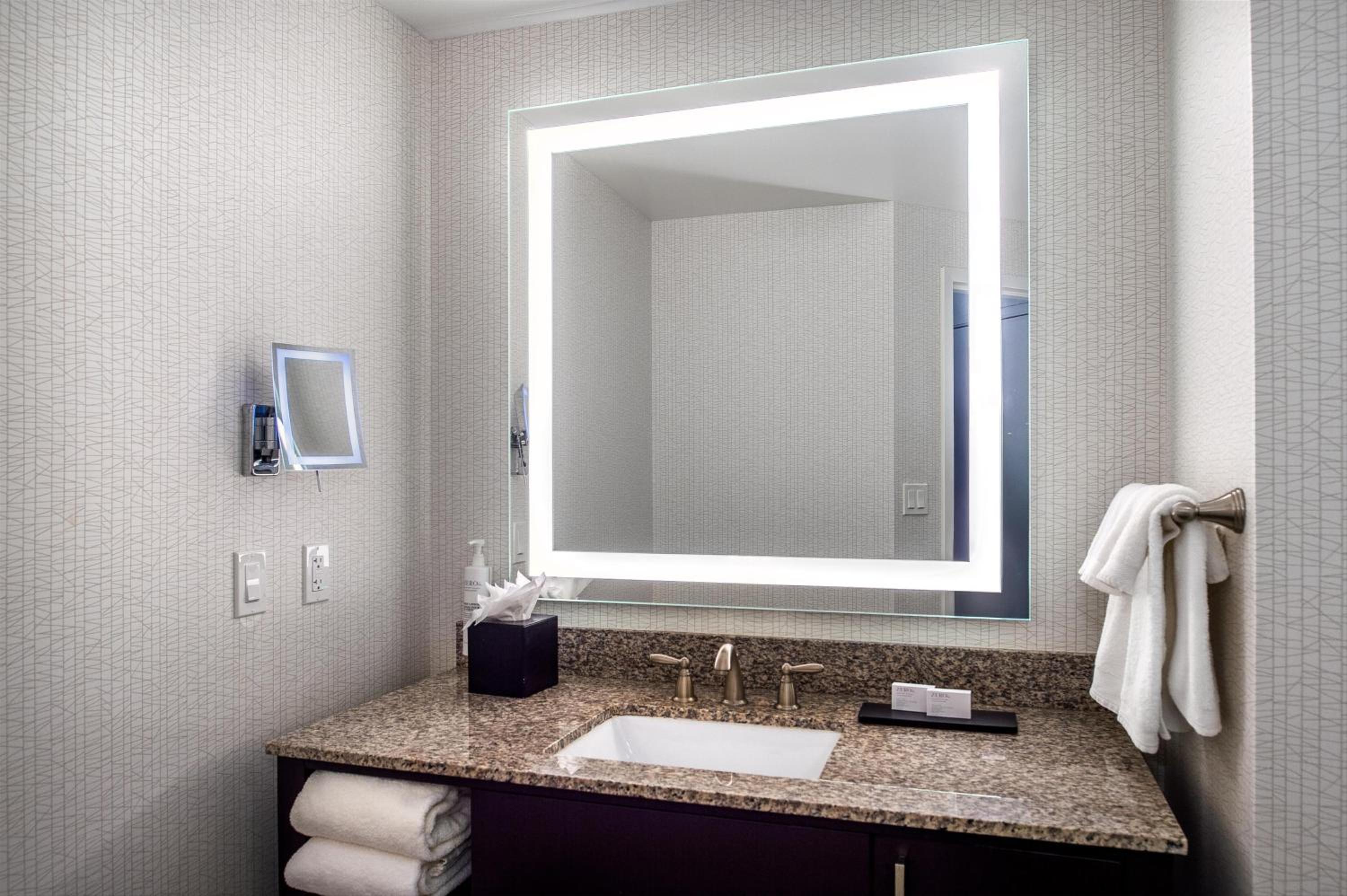 hampton inn and suites watertown