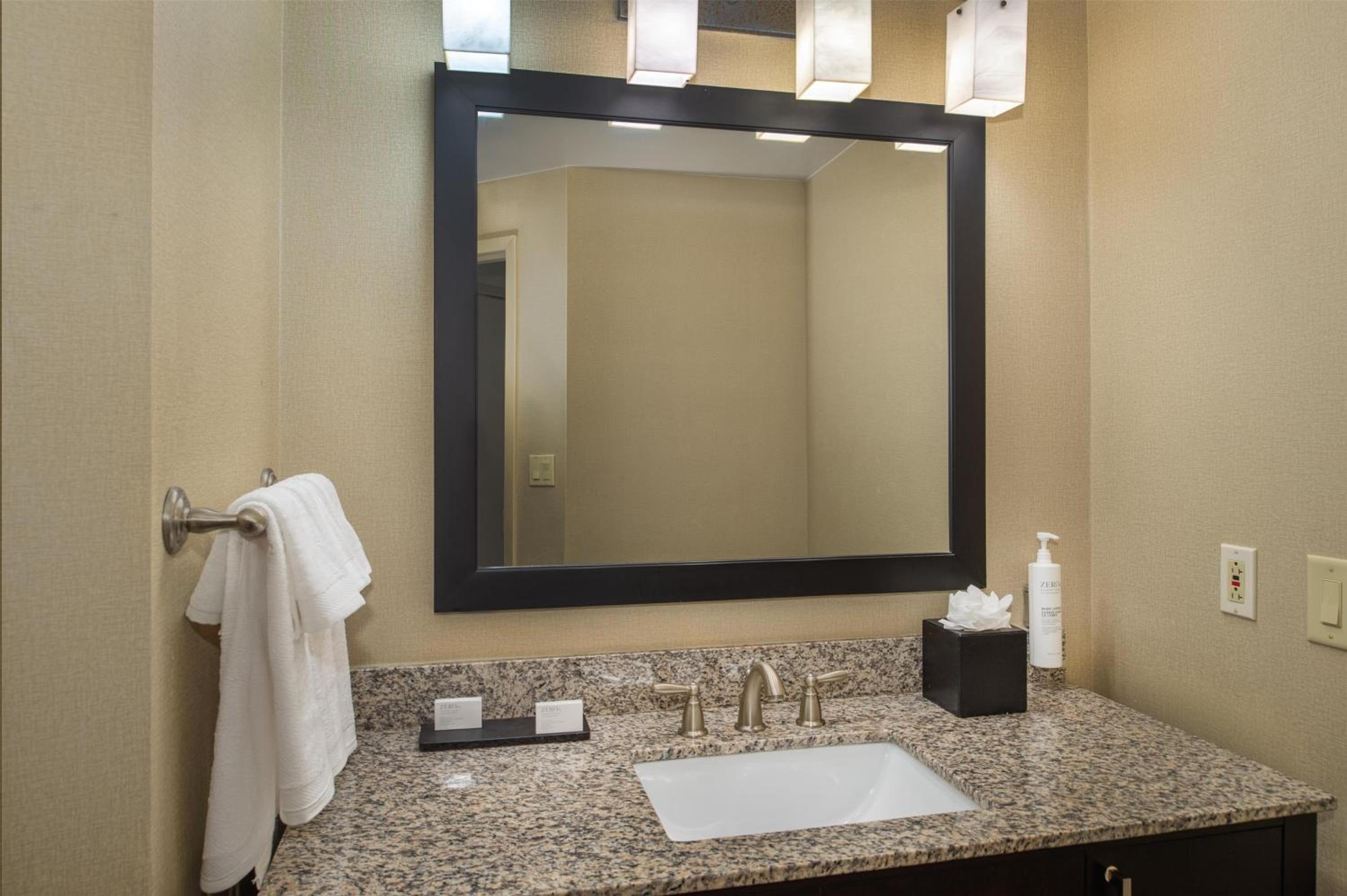 hampton inn and suites watertown