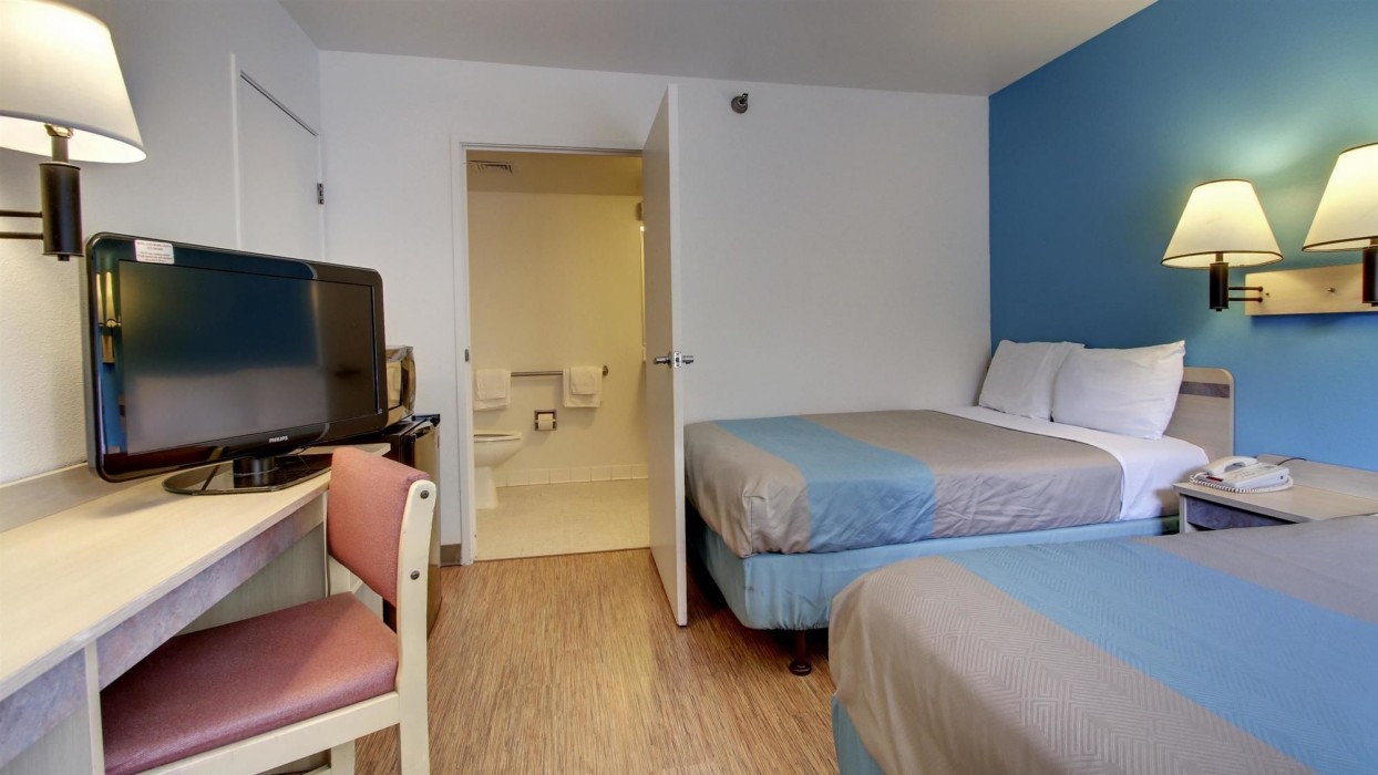 motel 6 des moines ia north