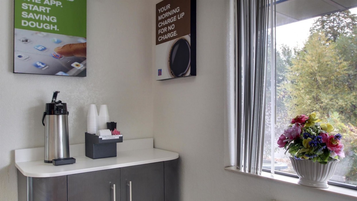 motel 6 des moines ia north