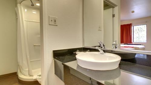 motel 6 des moines ia north