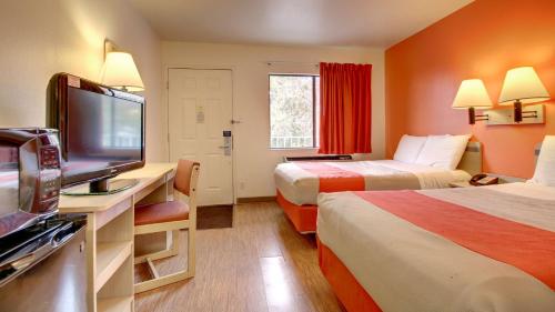 motel 6 des moines ia north