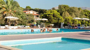 perla del golfo resort