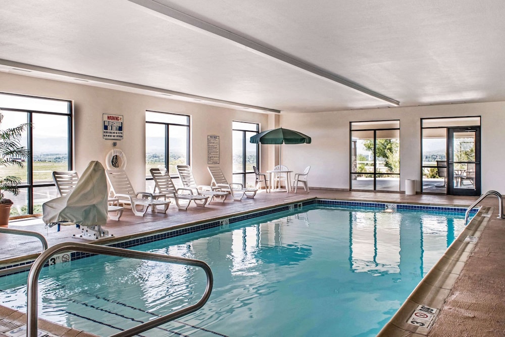 comfort inn and suites sheridan