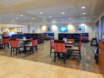 comfort inn and suites sheridan