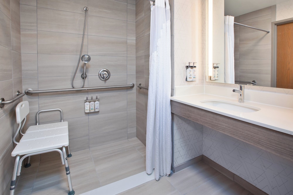 holiday inn express and suites buffalo by ihg