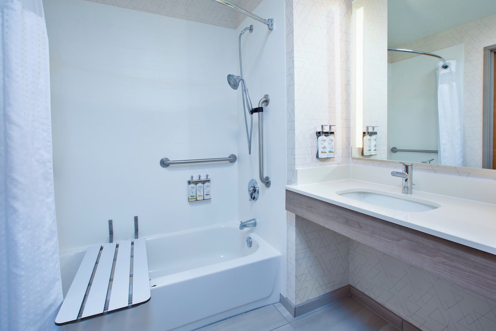 holiday inn express and suites buffalo by ihg