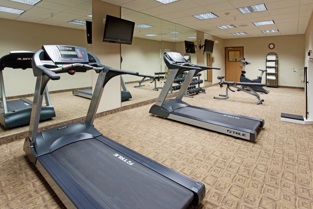 holiday inn express and suites buffalo by ihg