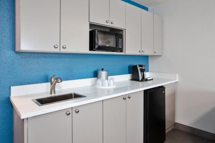 holiday inn express and suites buffalo by ihg