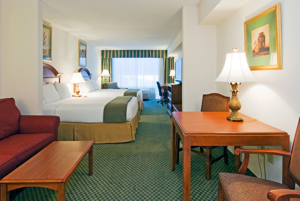 holiday inn express hotel and suites emporia by ihg