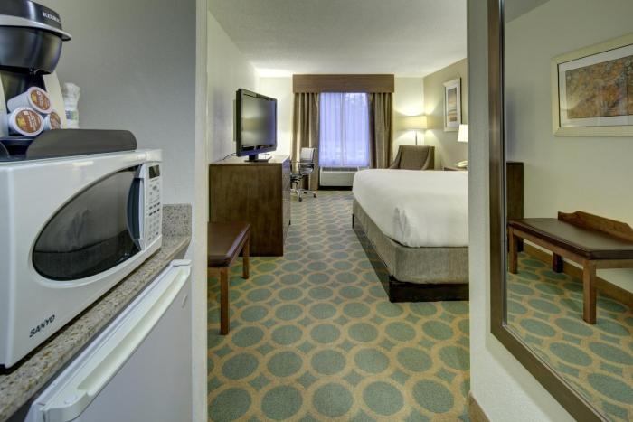 holiday inn express hotel and suites emporia by ihg