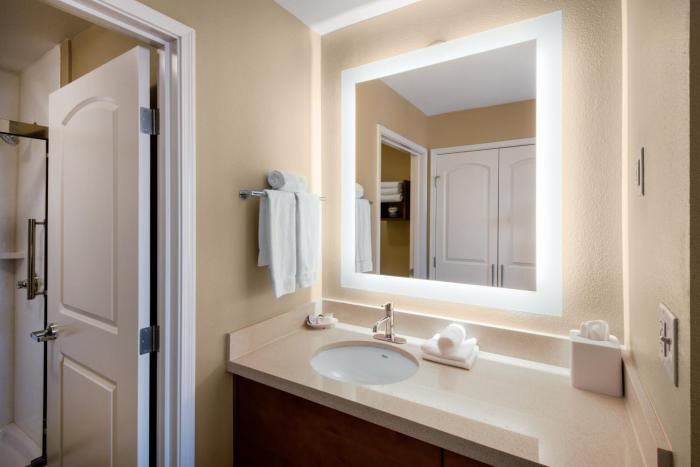 staybridge suites scottsdale talking stick an ihg hotel
