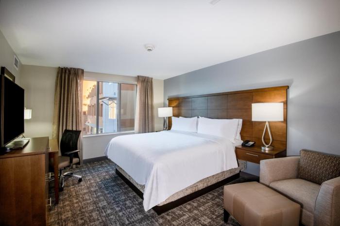 staybridge suites scottsdale talking stick an ihg hotel