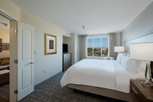 staybridge suites scottsdale talking stick an ihg hotel