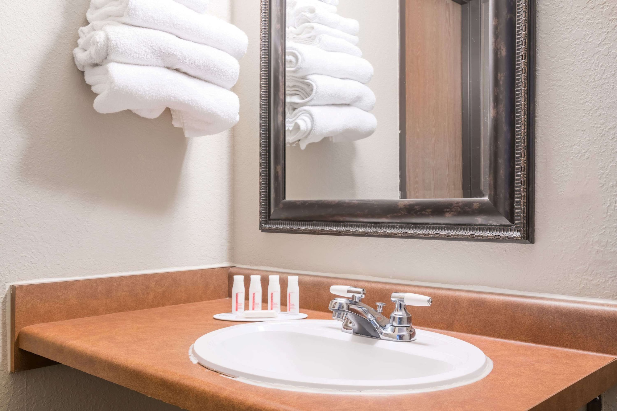 knights inn litchfield