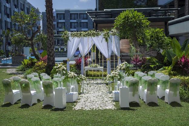 courtyard by marriott bali seminyak resort