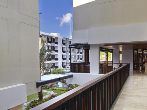 courtyard by marriott bali seminyak resort