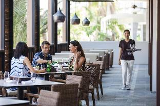 courtyard by marriott bali seminyak resort